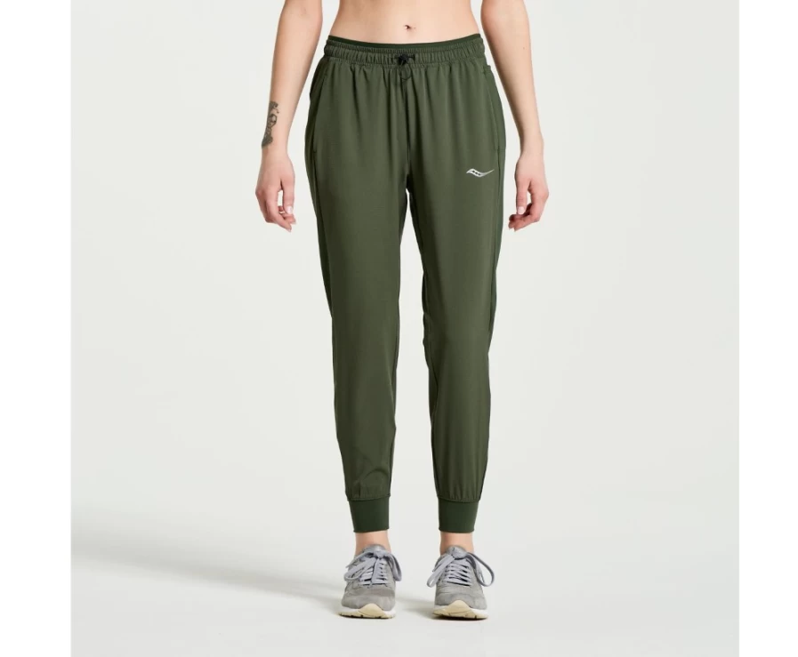Saucony Women's Boston Woven Pant in Climbing Ivy - Lightweight Comfortable Hiking Pants