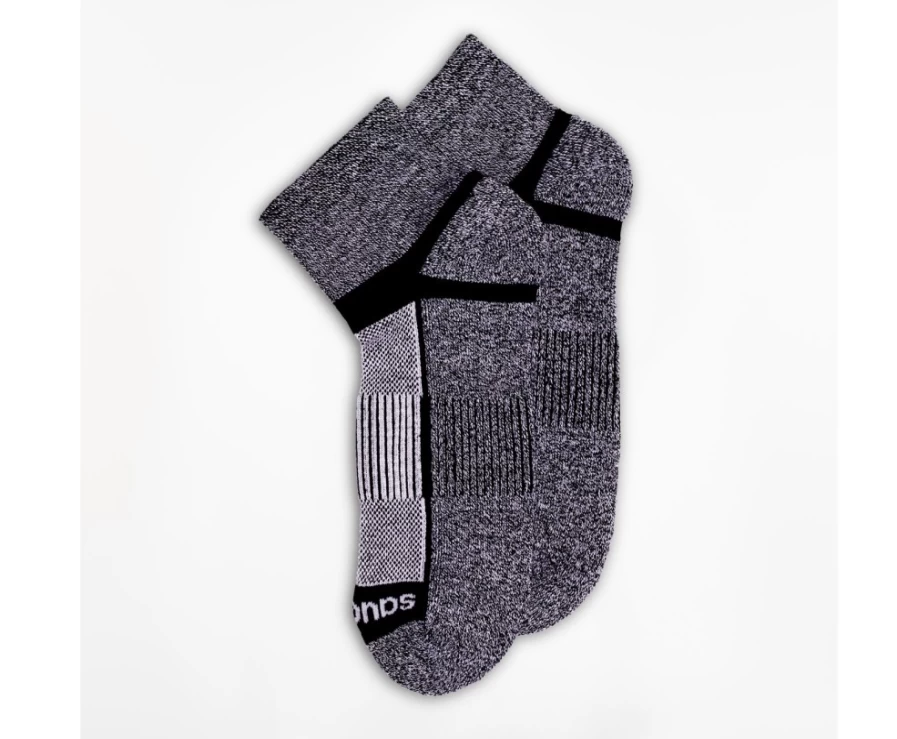 Saucony Inferno Quarter 3-Pack Unisex Socks - Black White Twist Performance Athletic Socks