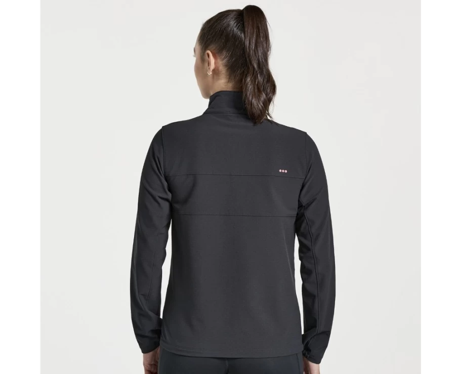 Saucony Women's Black Bluster Jacket - Lightweight Water-Resistant Windbreaker for Outdoor Activities