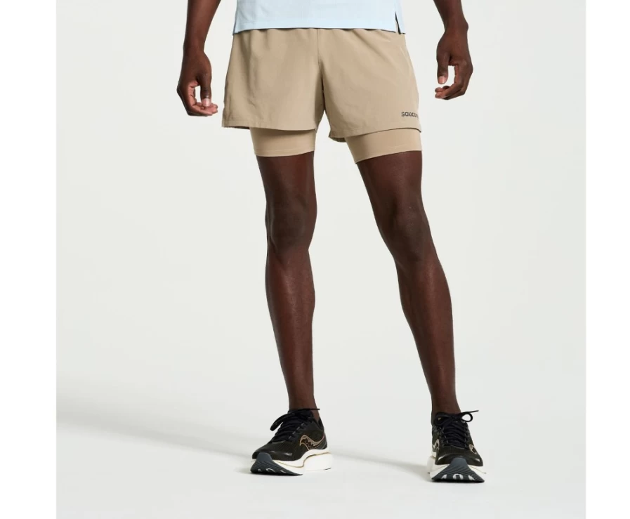 Saucony Men's Outpace 4" 2-In-1 Running Shorts in Pewter