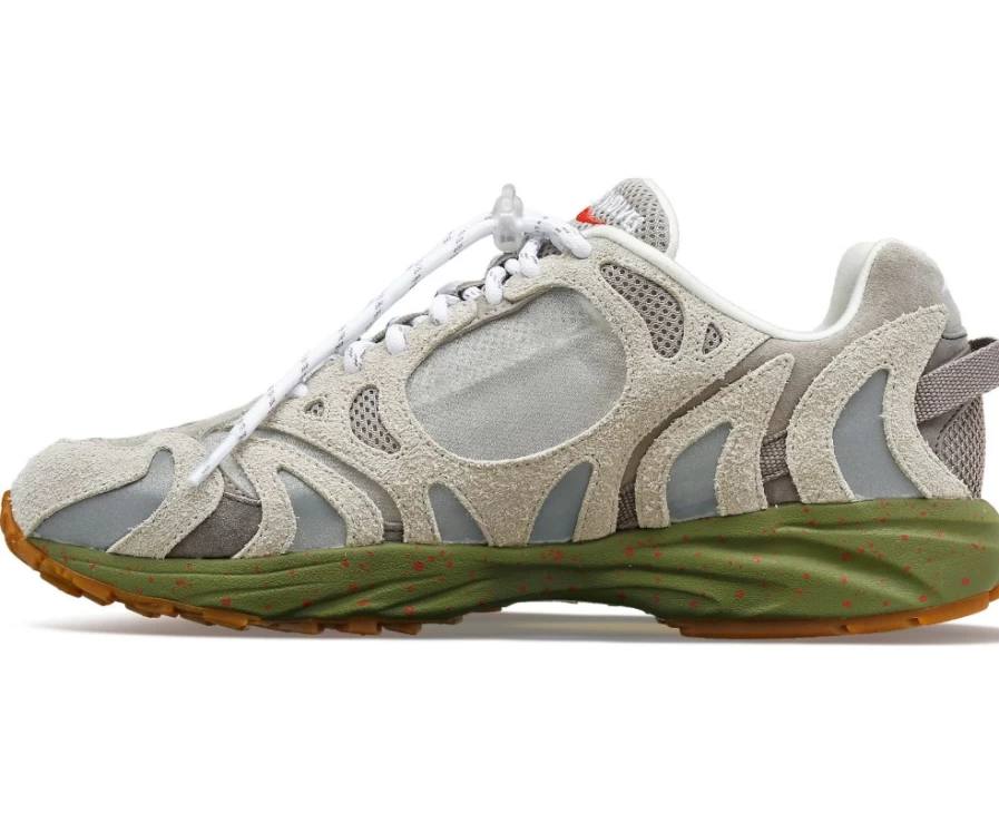 Saucony X Raised By Wolves Grid Azura 2000 Unisex Sneakers in Grey