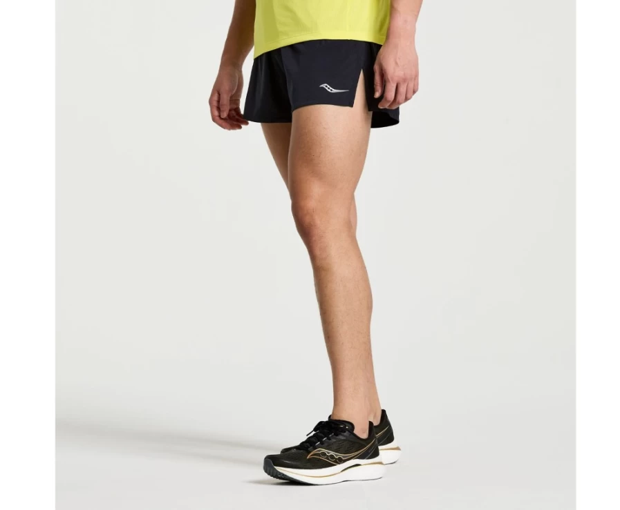 Saucony Men's Outpace 2.5" Split Running Shorts in Black