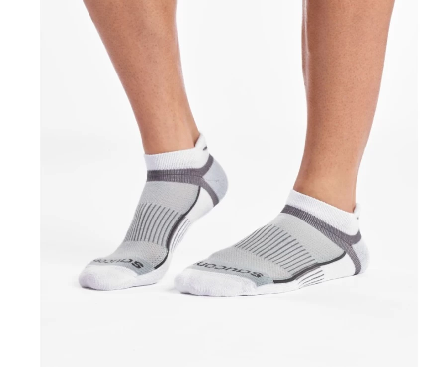 Saucony Inferno No-Show Socks 3-Pack - Unisex White Athletic Low-Cut Socks