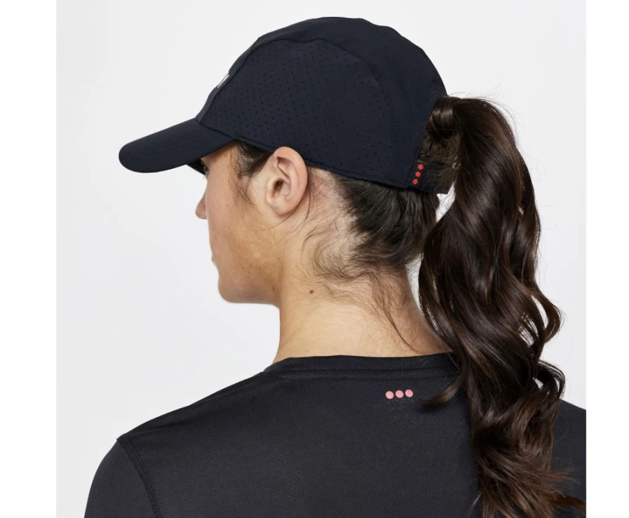 Saucony Outpace Unisex Black Graphic Performance Hat