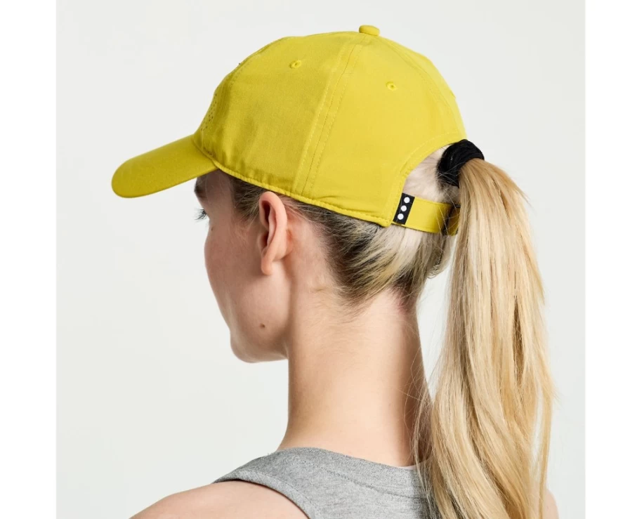 Saucony Women's Outpace Petite Hat in Arroyo - Lightweight Running Cap