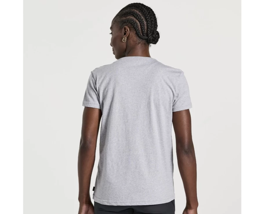 Saucony Women's Light Grey Heather Relaxed Fit T-Shirt
