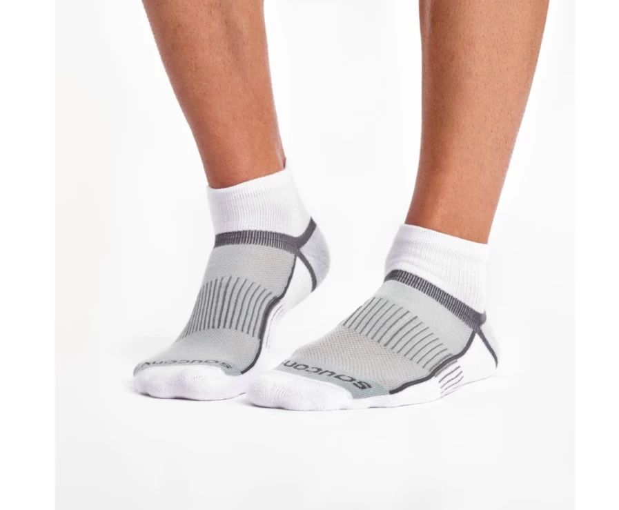 Saucony Inferno Quarter 3-Pack Unisex Socks in White