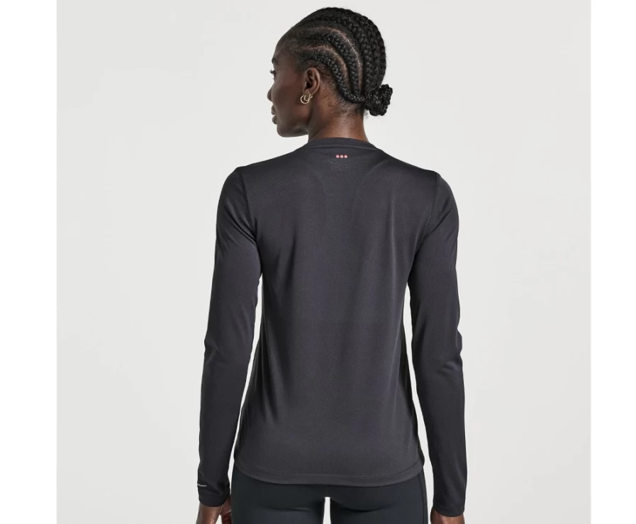 Saucony Women's Black Graphic Stopwatch Long Sleeve T-Shirt