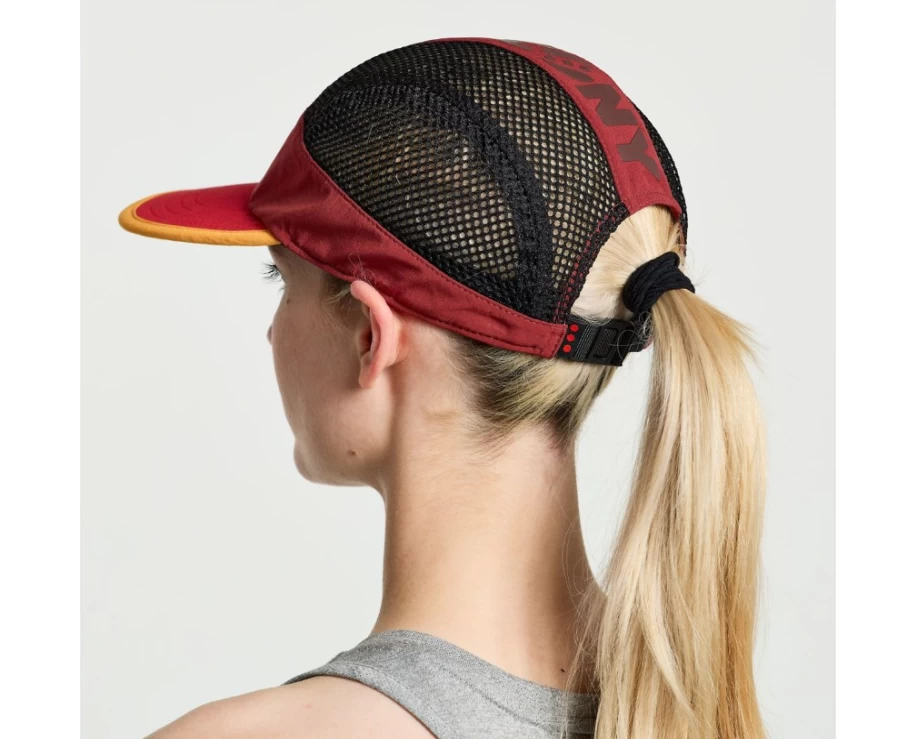 Saucony Women's Outpace Foamie Hat in Dahlia - Lightweight Running Cap