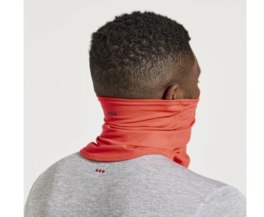 Saucony Solstice Gaiter Unisex Neck Warmer in Vizired for Outdoor Activities