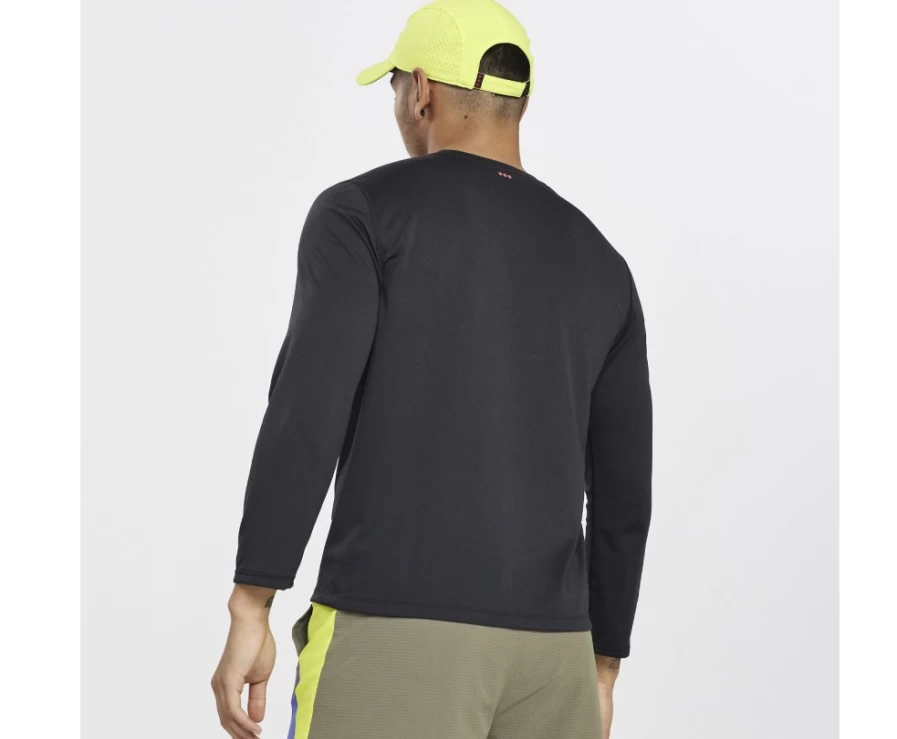 Saucony Men's Black Long Sleeve Running Shirt with Stopwatch Feature
